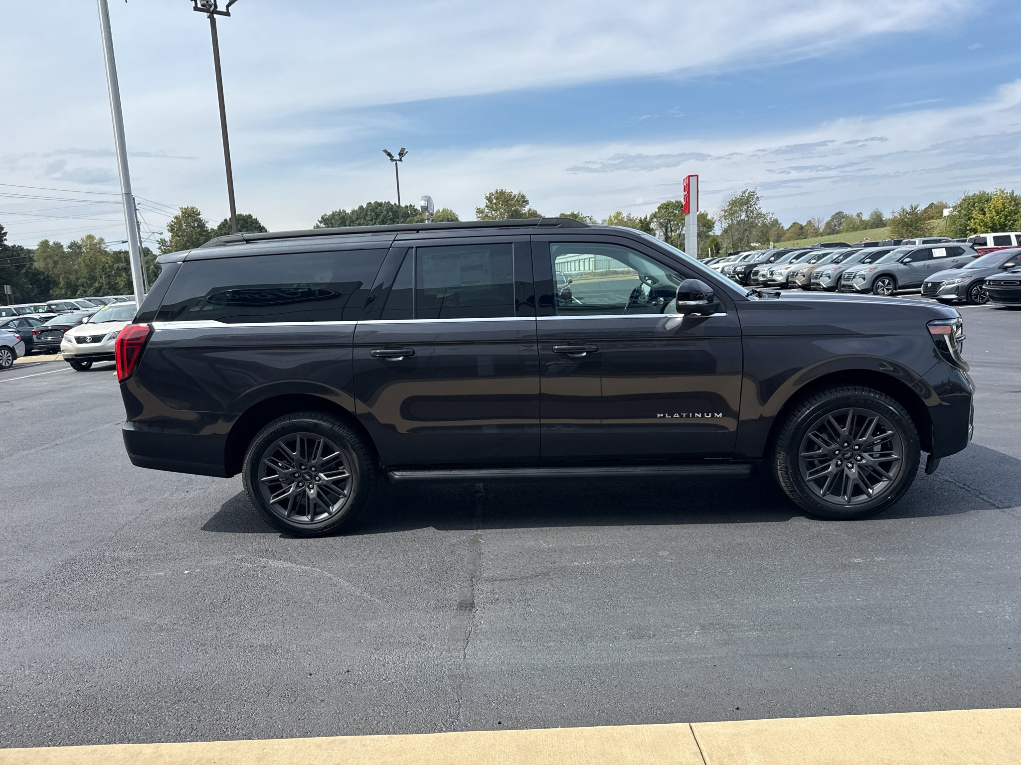 2027 Ford Expedition MAX Platinum