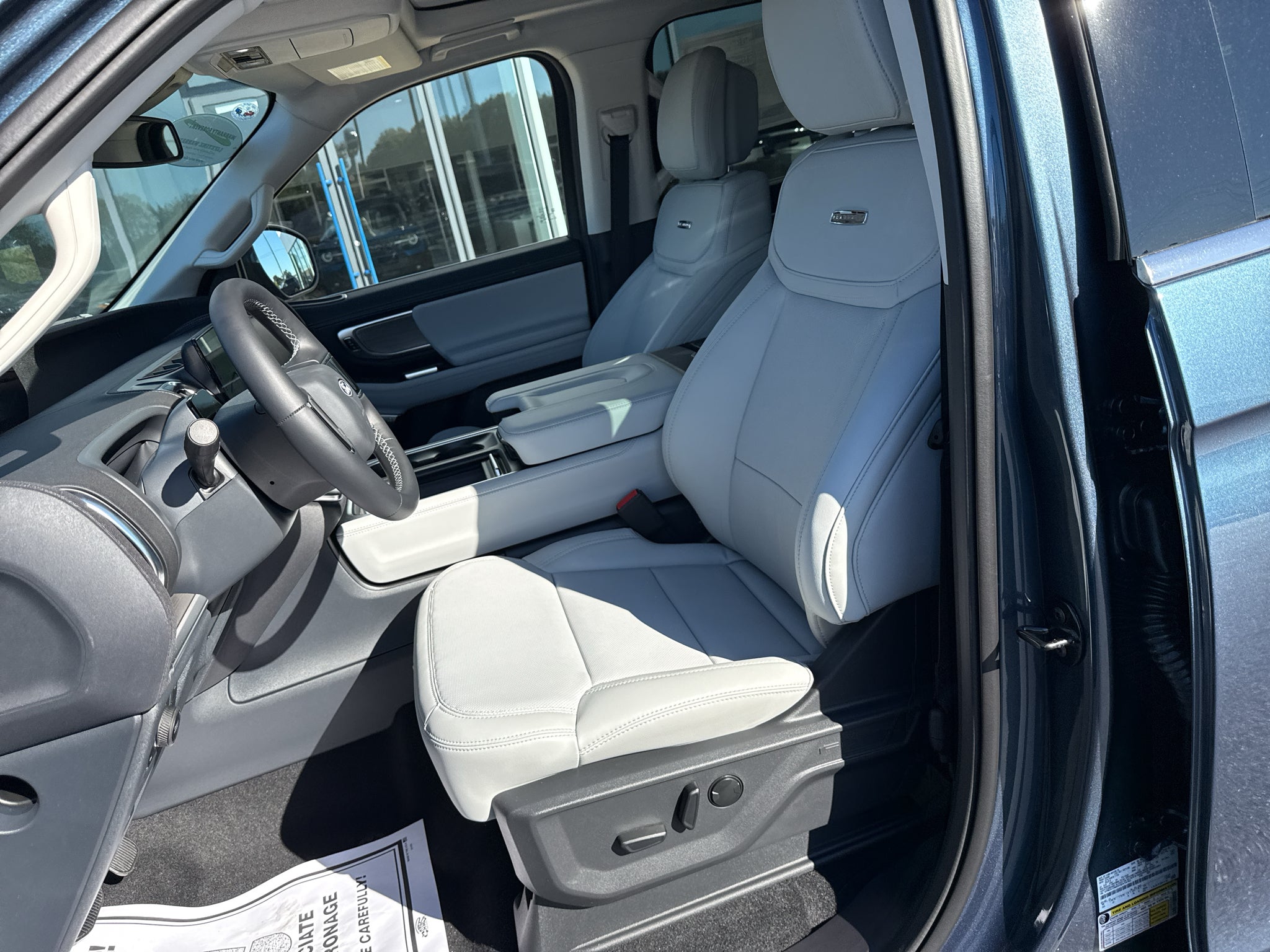 2027 Ford Expedition Platinum