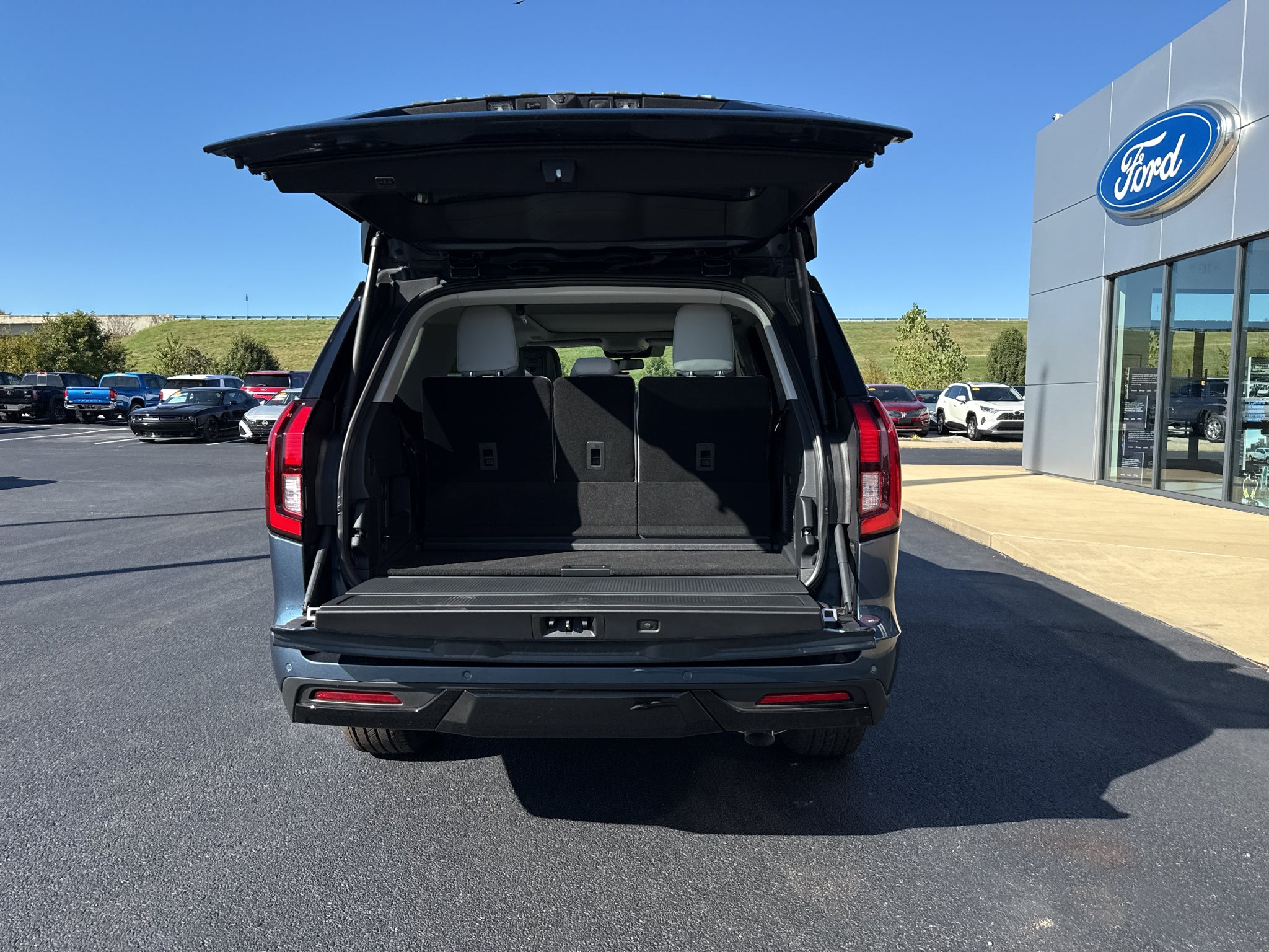 2027 Ford Expedition Platinum