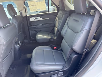 2026 Ford Explorer Active w/200A Pkg