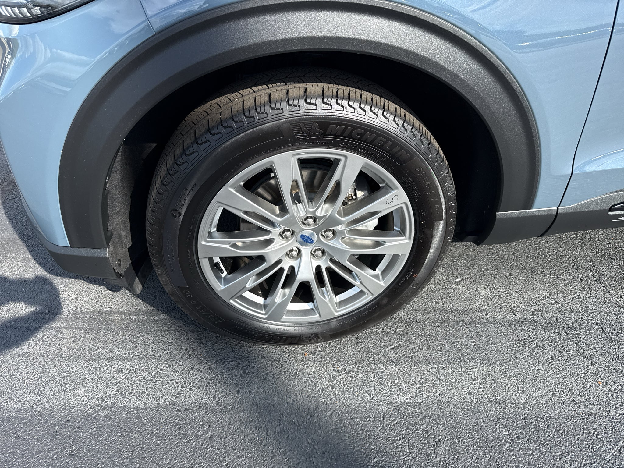 2026 Ford Explorer Active w/200A Pkg