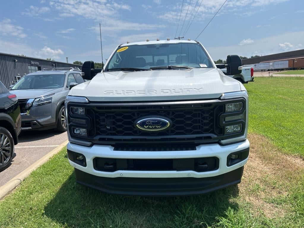 2024 Ford F-350 LARIAT