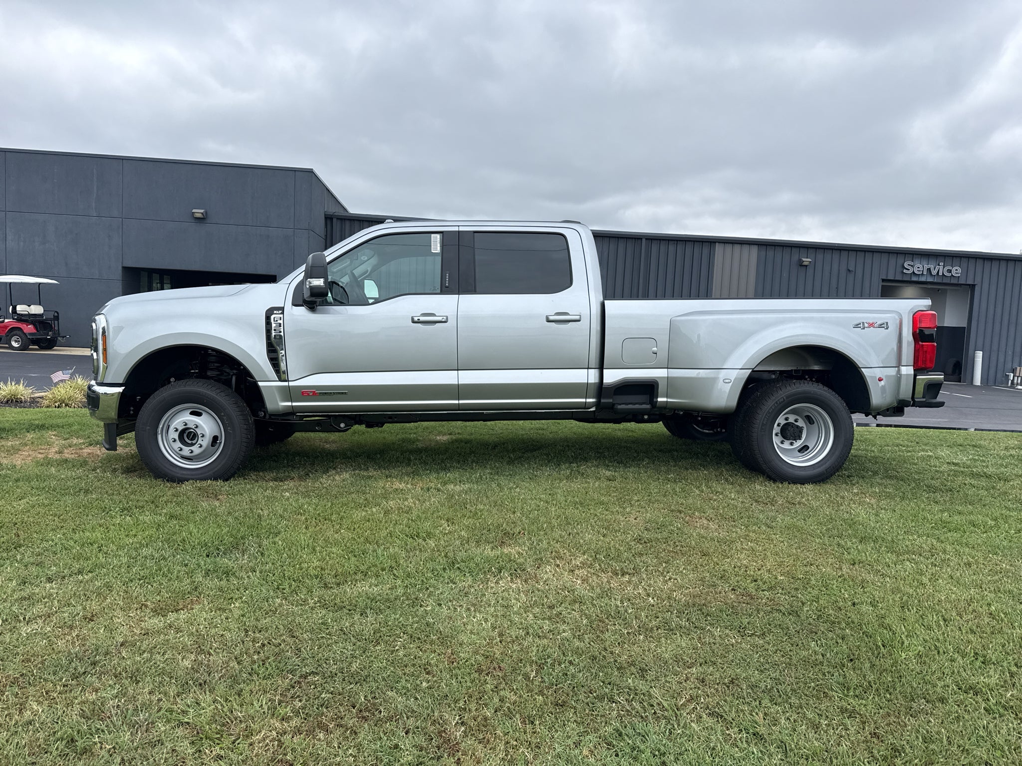 2027 Ford F-350 XLT