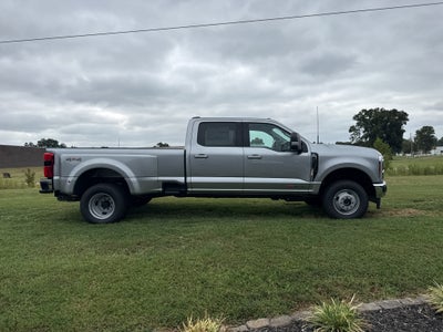 2027 Ford F-350 XLT