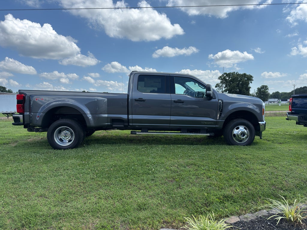 2026 Ford F-350 XLT