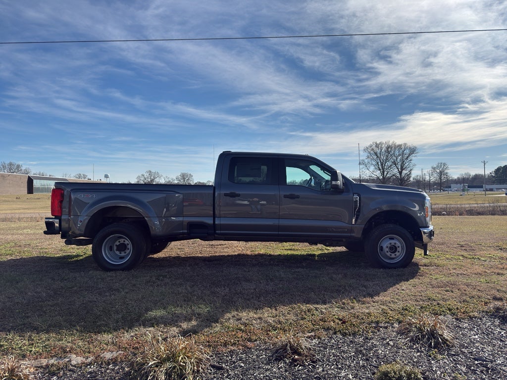2026 Ford F-350 XLT