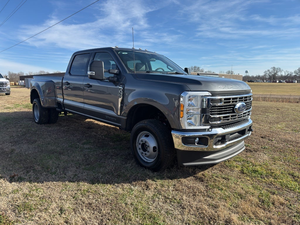2026 Ford F-350 XLT