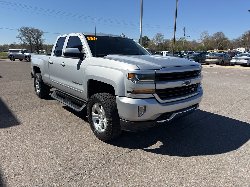 2017 Chevrolet Silverado LT