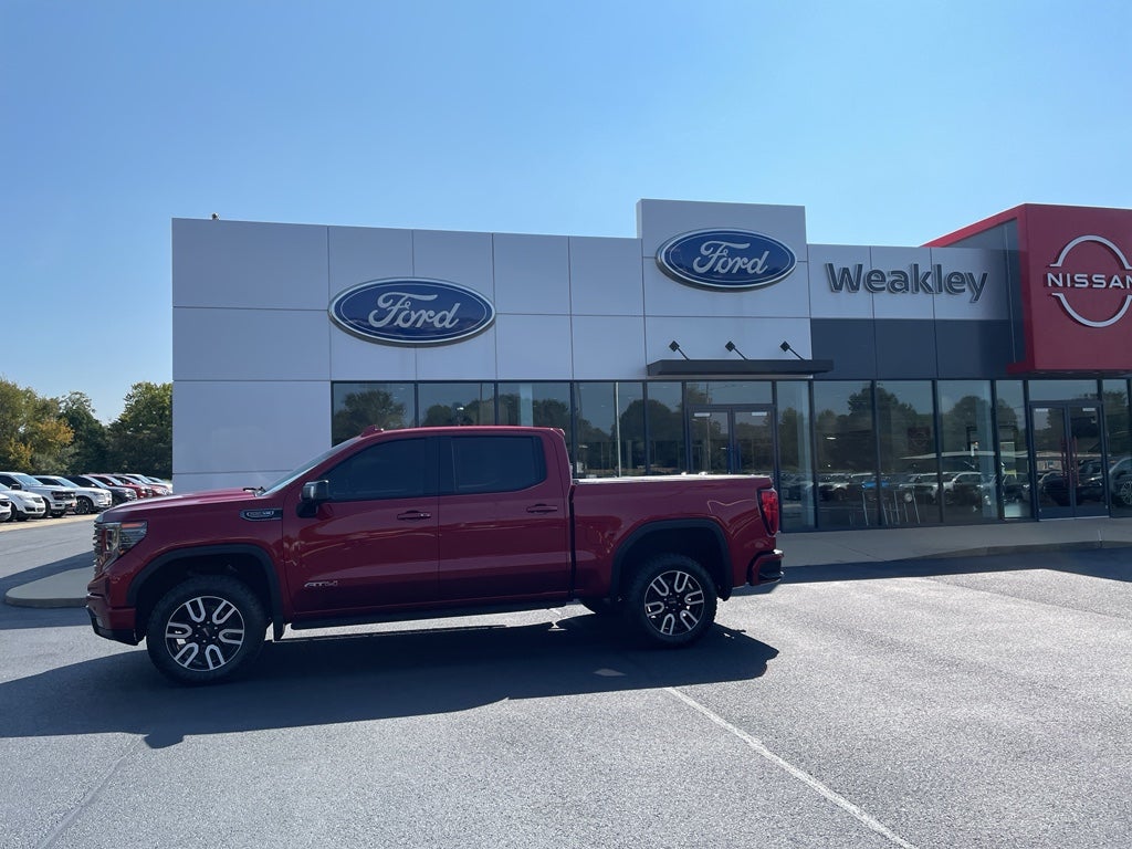 2023 GMC Sierra 1500 AT4