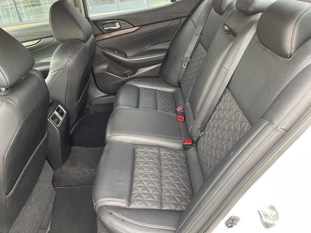 2017 Nissan Maxima Platinum