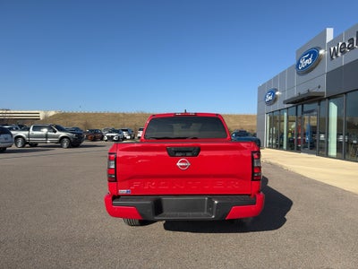 2025 Nissan Frontier SV