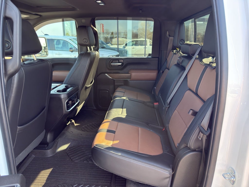 2022 Chevrolet Silverado High Country