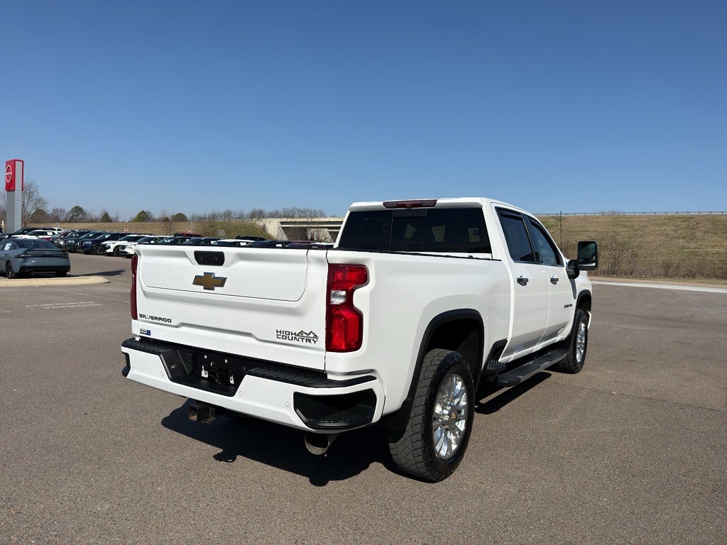 2022 Chevrolet Silverado High Country