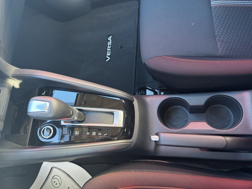 2025 Nissan Versa SR