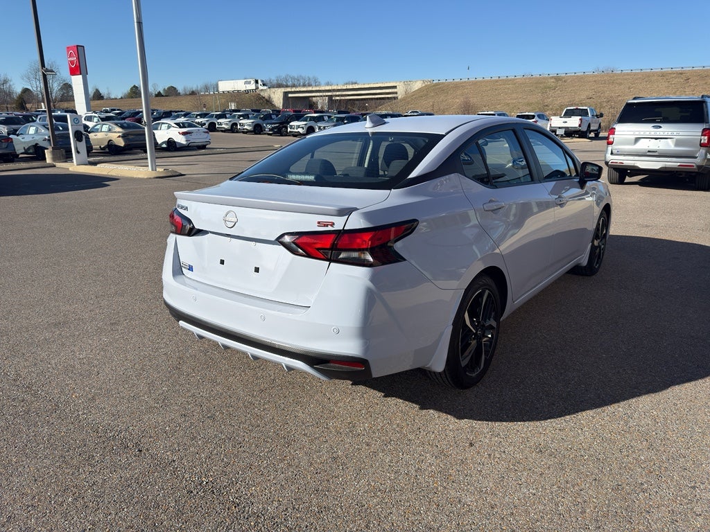 2025 Nissan Versa SR