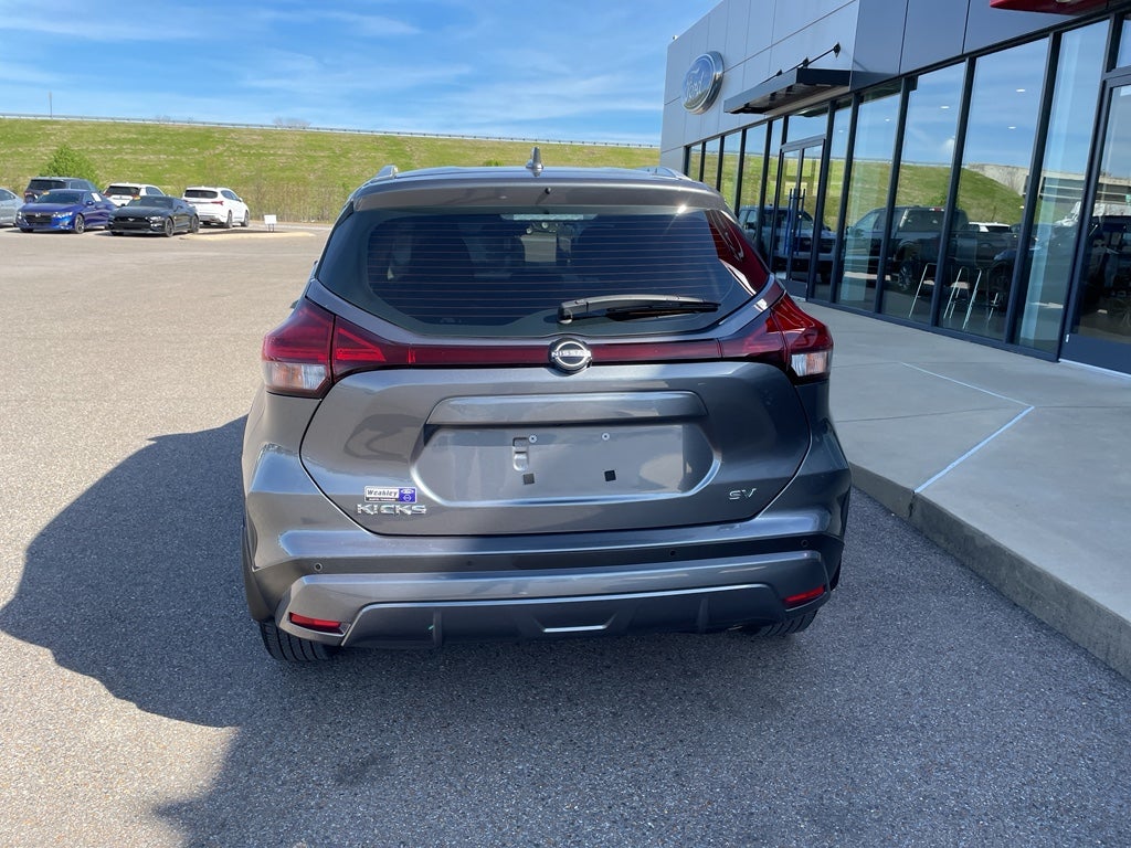 2023 Nissan Kicks SV