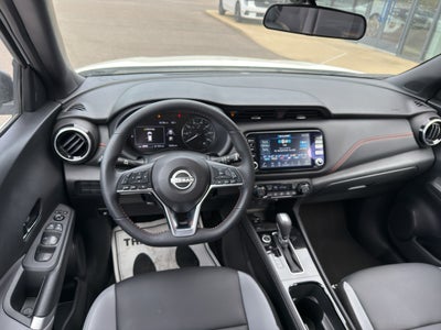 2024 Nissan Kicks SR