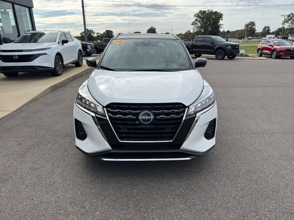 2024 Nissan Kicks SR