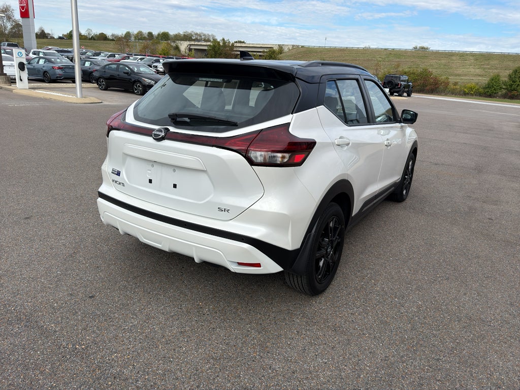 2024 Nissan Kicks SR