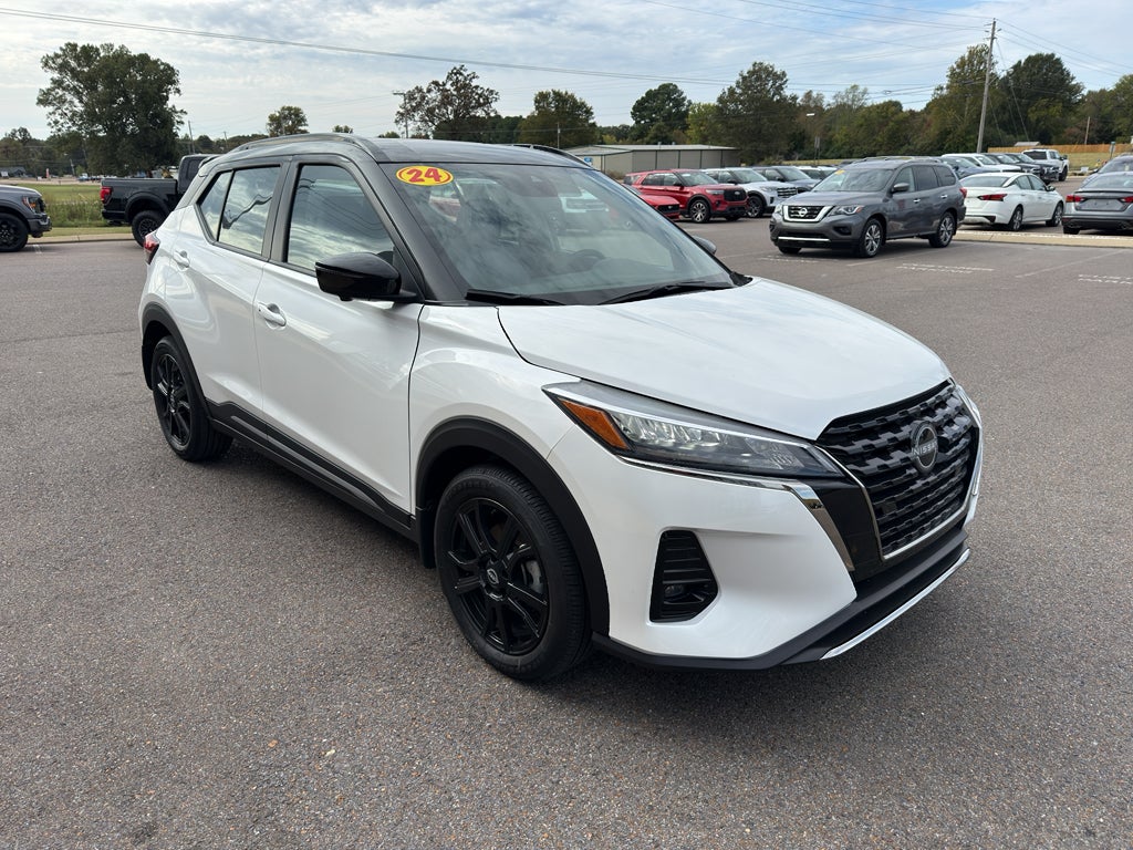 2024 Nissan Kicks SR