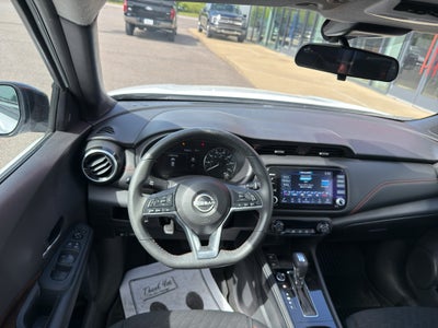 2024 Nissan Kicks SR