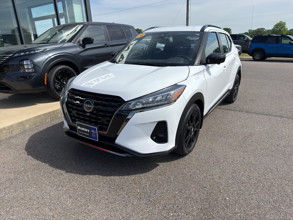 2024 Nissan Kicks SR
