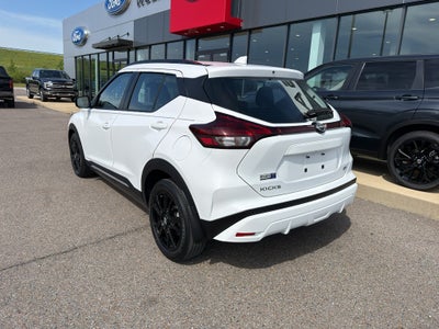 2024 Nissan Kicks SR