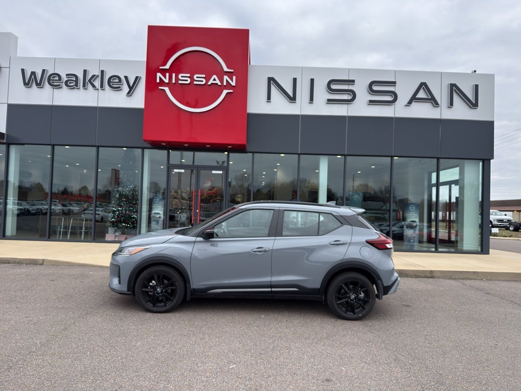 2024 Nissan Kicks SR