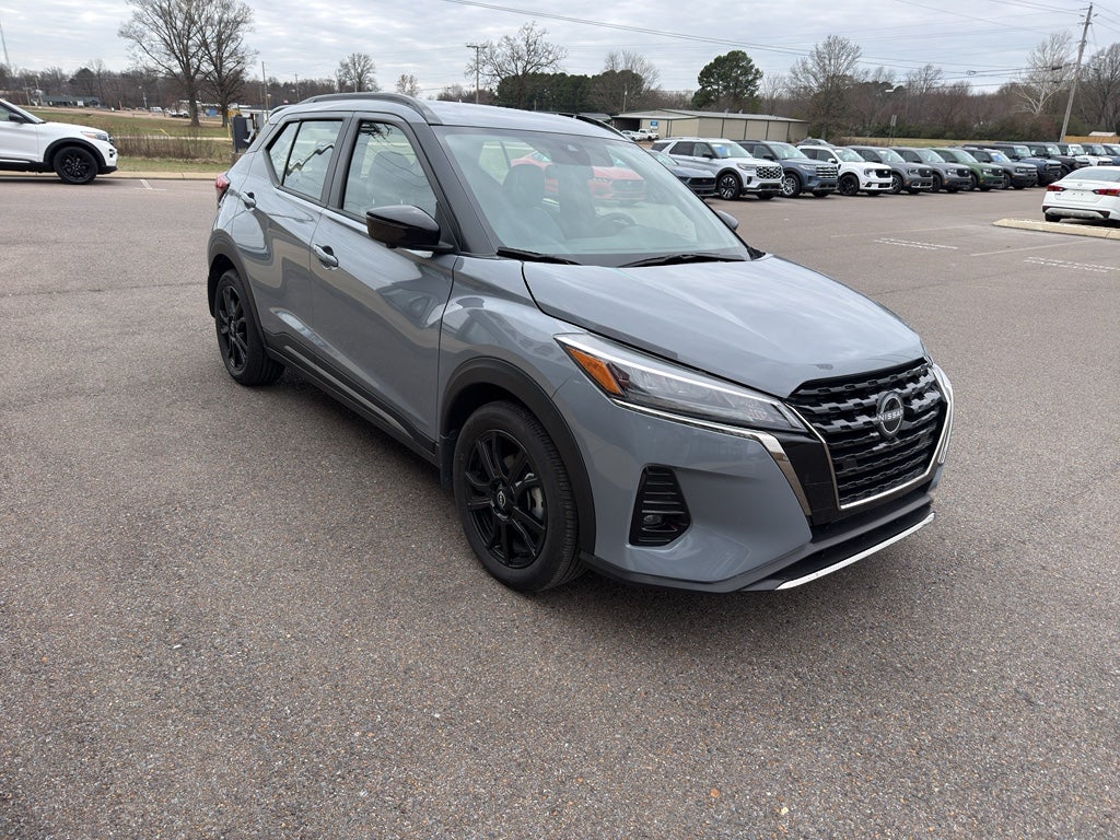 2024 Nissan Kicks SR
