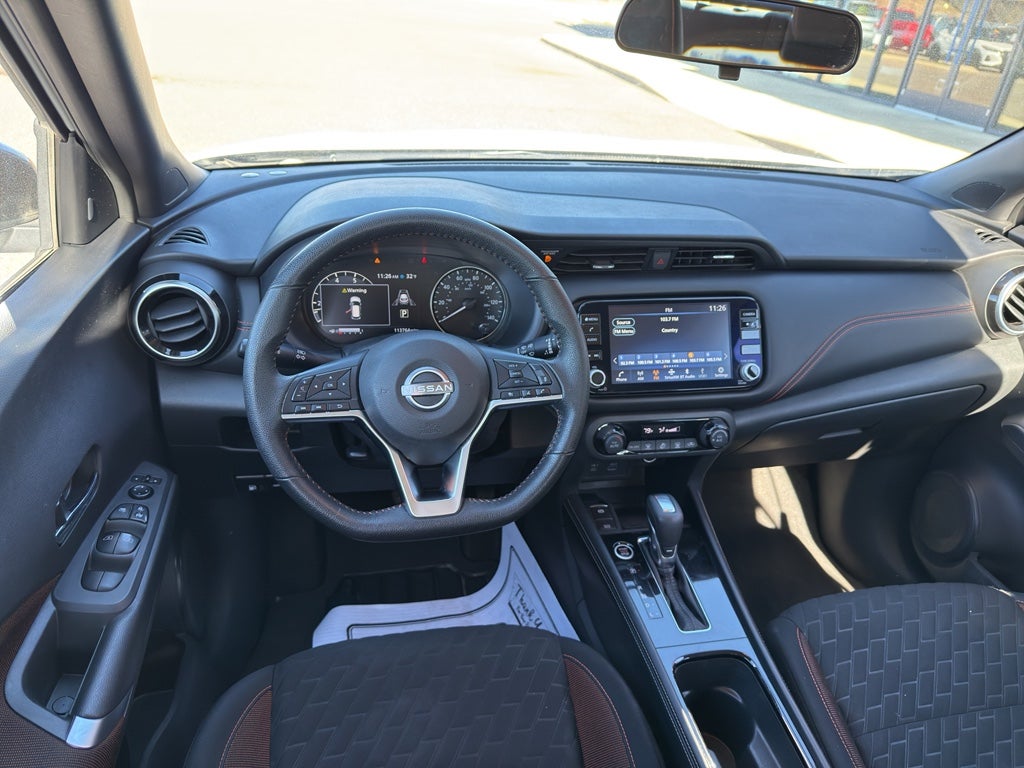 2023 Nissan Kicks SR