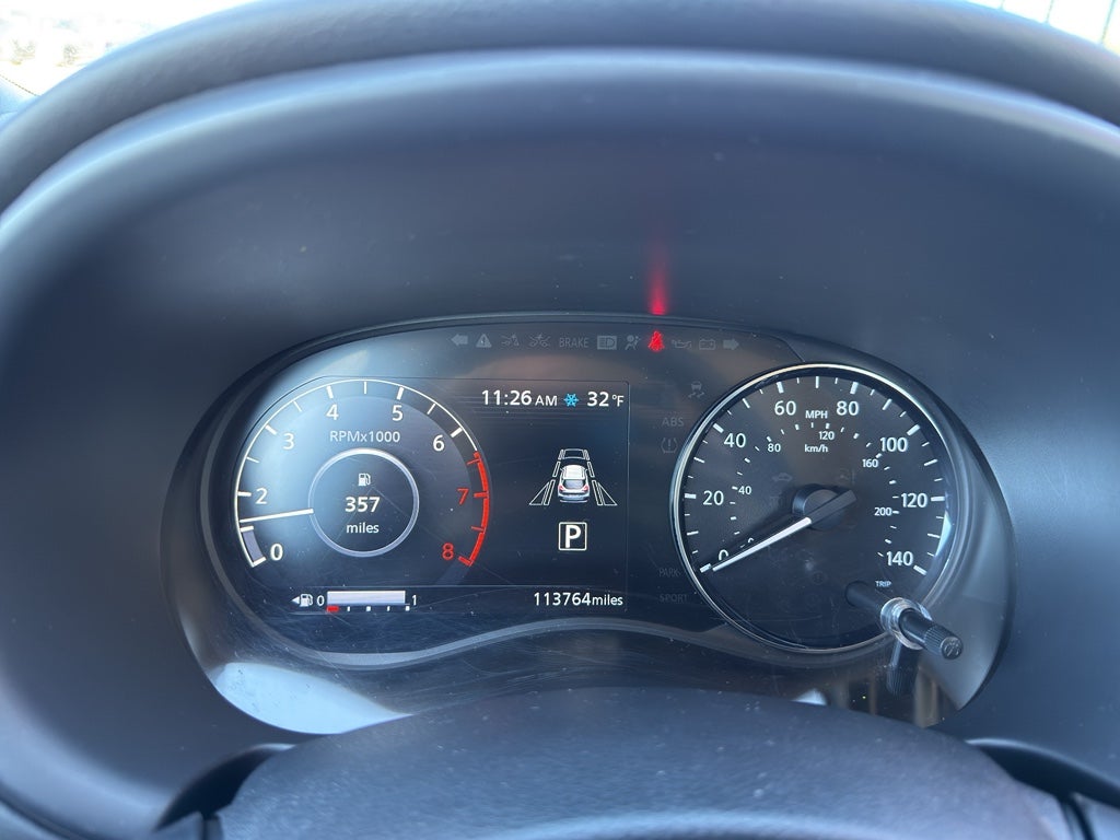 2023 Nissan Kicks SR