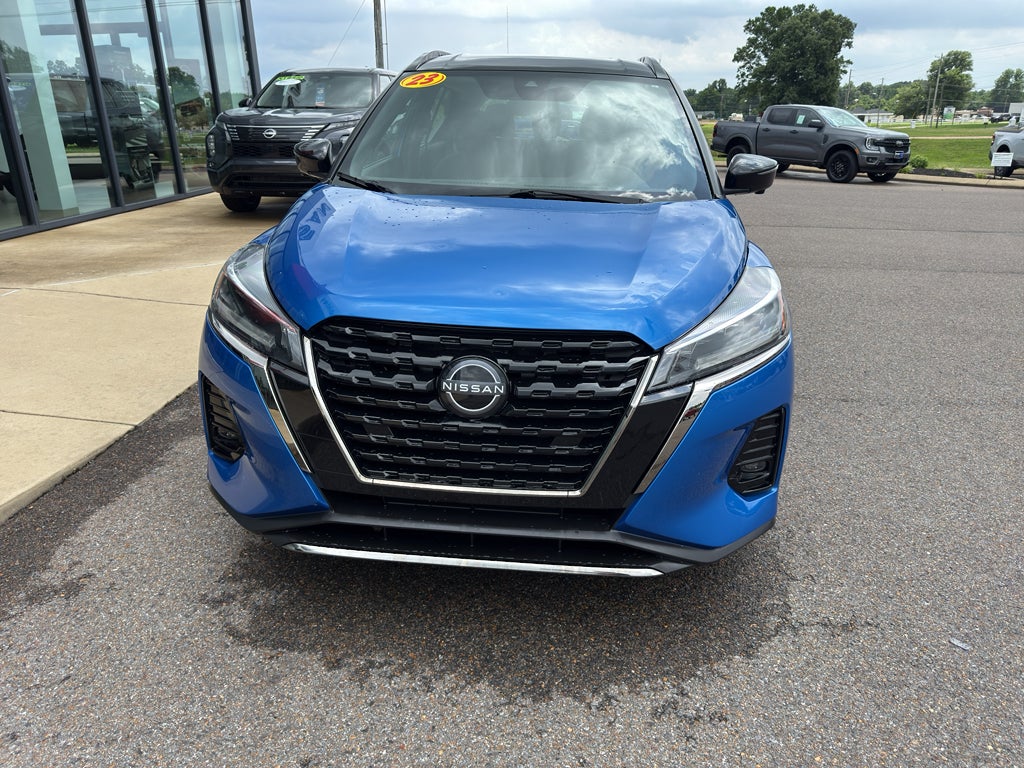 2023 Nissan Kicks SR