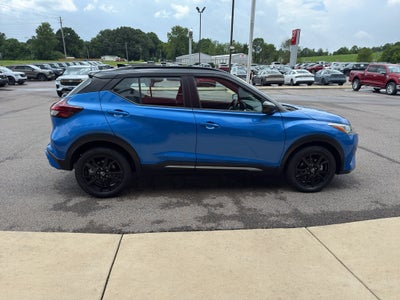 2023 Nissan Kicks SR