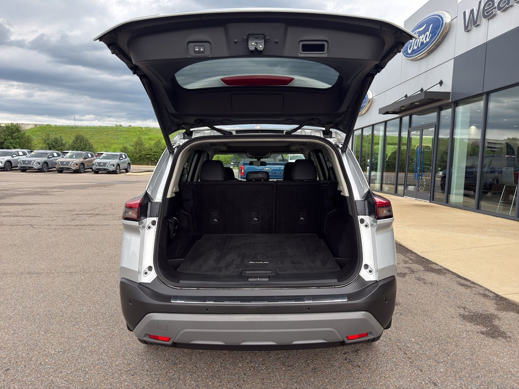 2022 Nissan Rogue SV