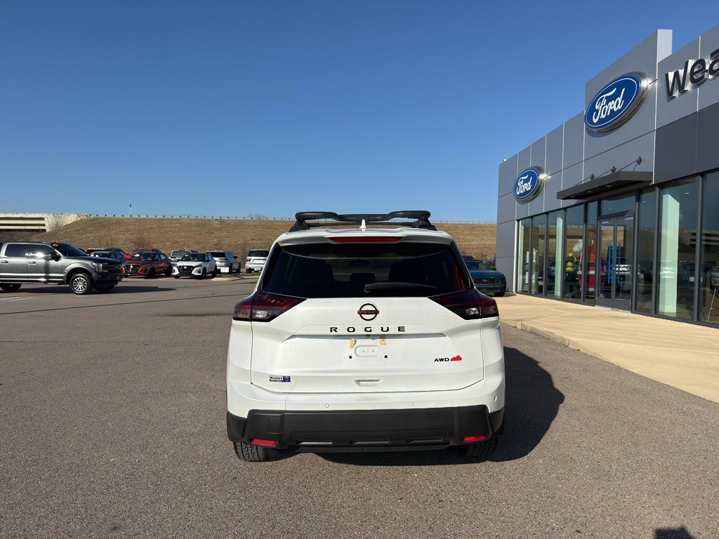 2025 Nissan Rogue Rock Creek