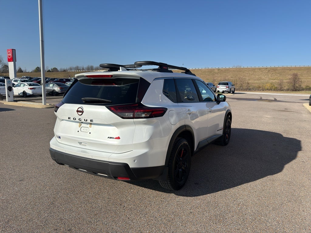 2025 Nissan Rogue Rock Creek