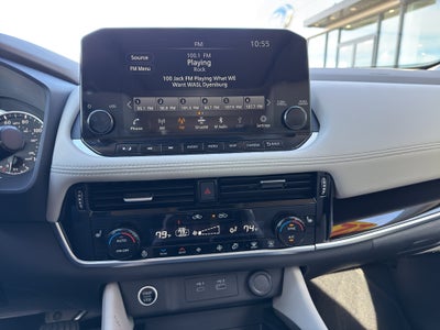 2022 Nissan Rogue SL