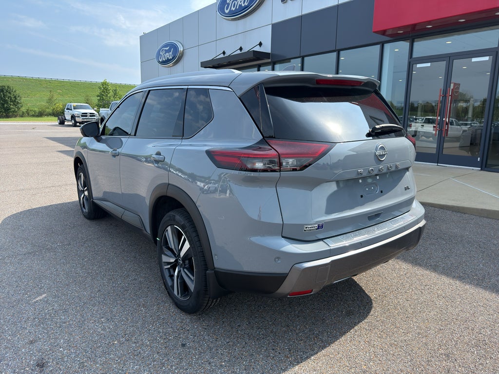 2024 Nissan Rogue SL