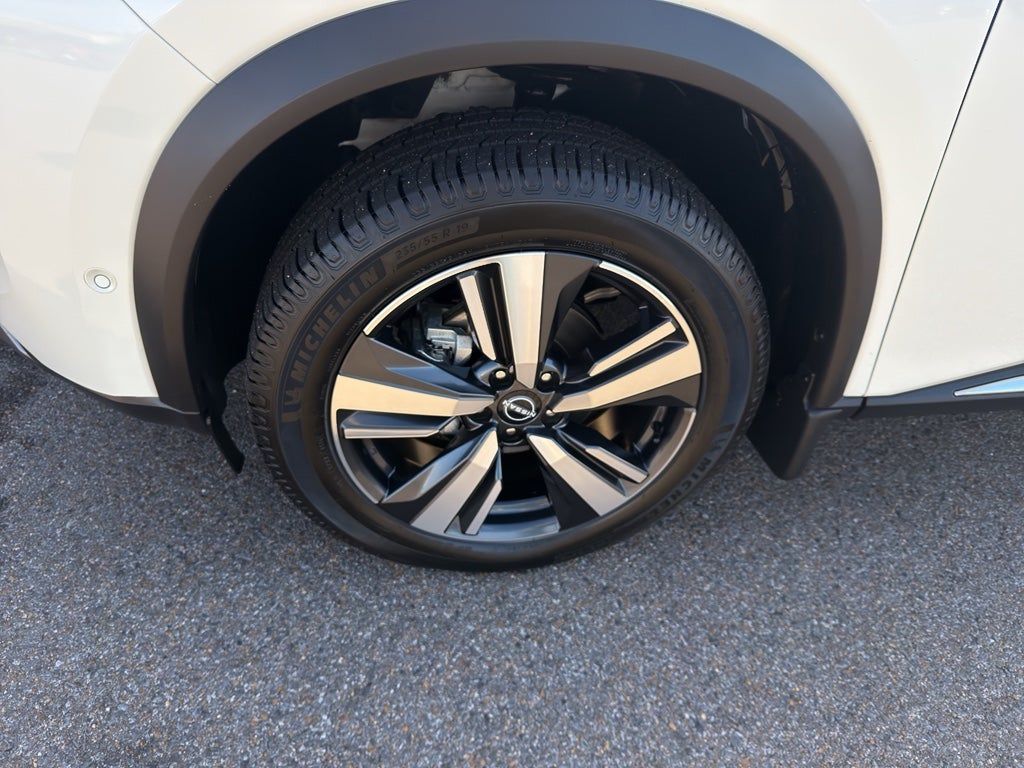 2022 Nissan Rogue SL