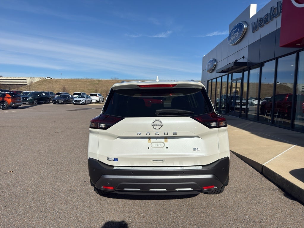 2022 Nissan Rogue SL