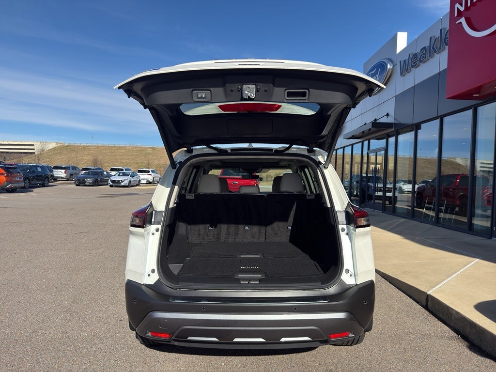 2022 Nissan Rogue SL