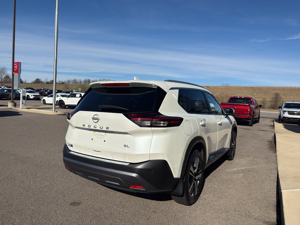 2022 Nissan Rogue SL