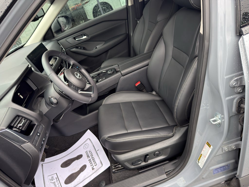 2024 Nissan Rogue SL