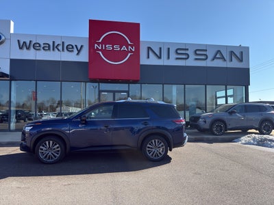 2025 Nissan Pathfinder SL