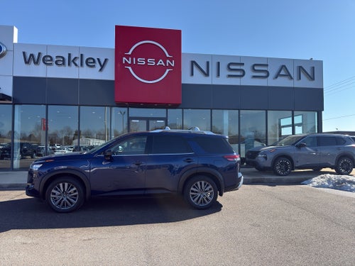 2025 Nissan Pathfinder SL