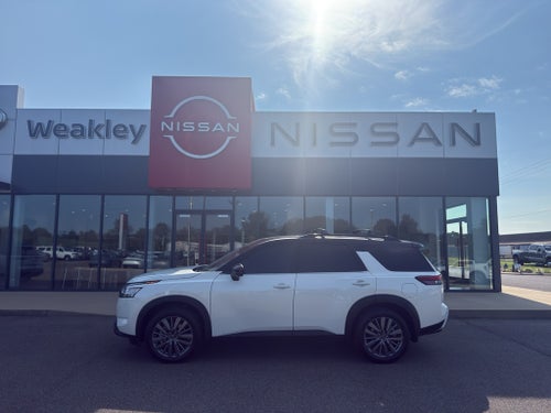2024 Nissan Pathfinder SL