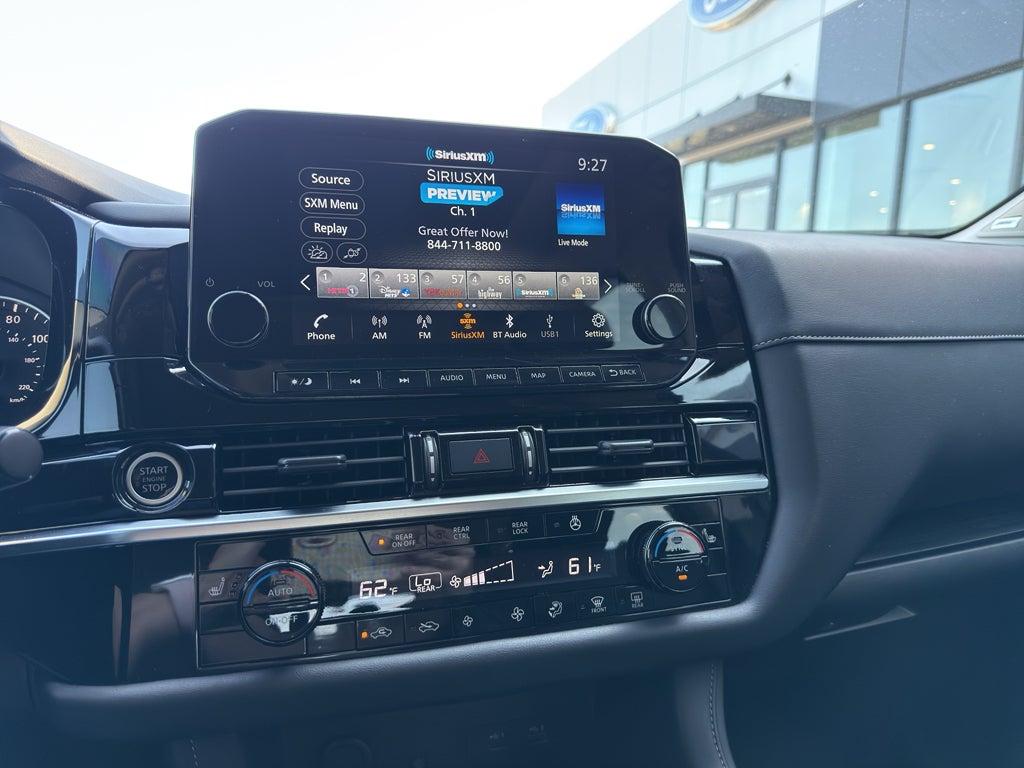 2024 Nissan Pathfinder SL