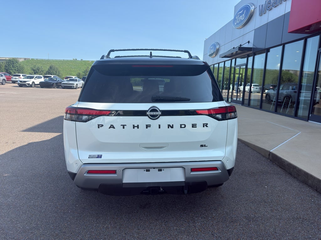 2024 Nissan Pathfinder SL
