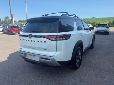 2024 Nissan Pathfinder SL
