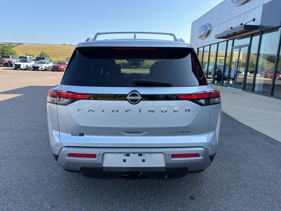 2022 Nissan Pathfinder Platinum